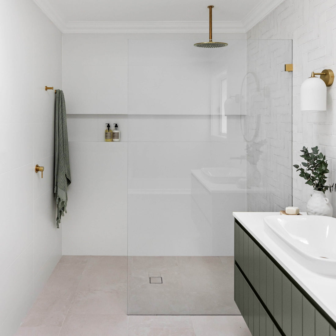 The Secret Is Out To Keeping Shower Glass Clean